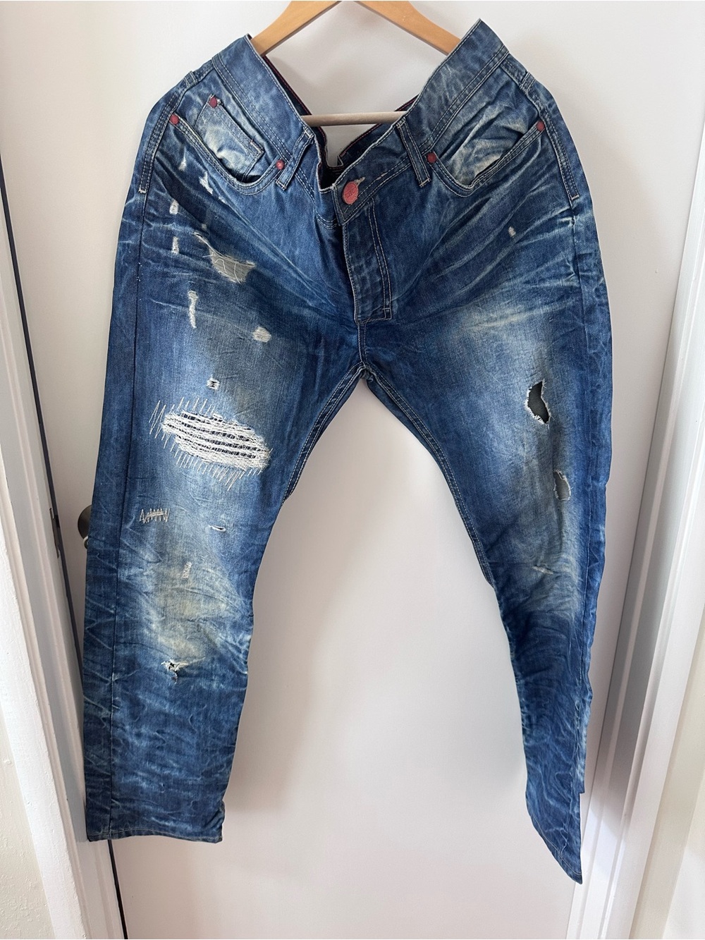 Jordan Craig Men’s Distressed Blue Slim Straight Jeans